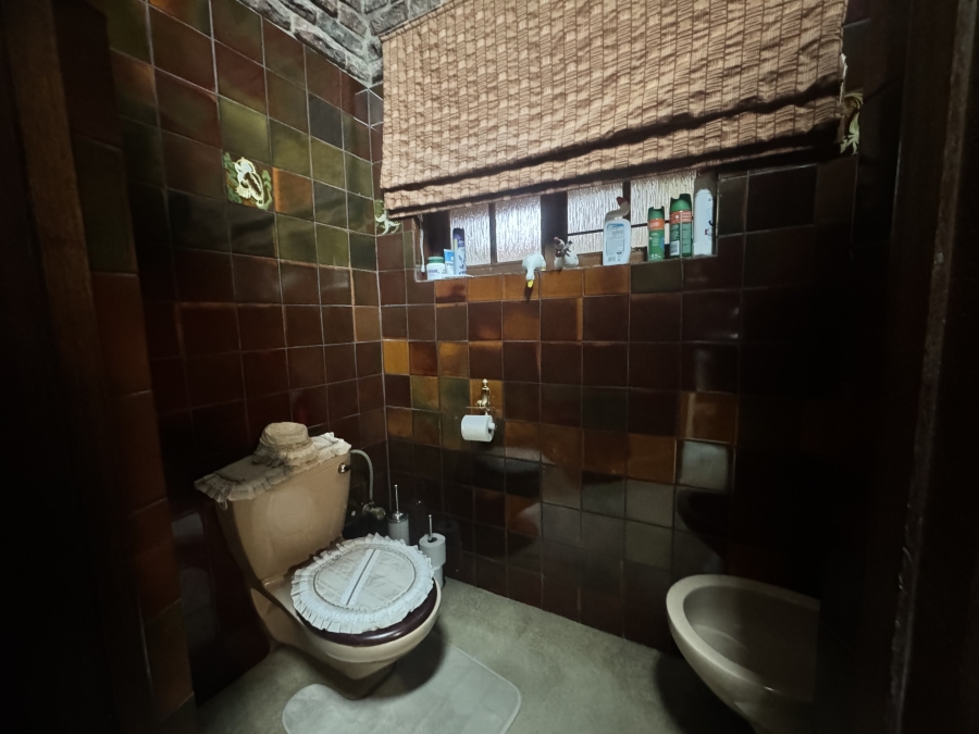 6 Bedroom Property for Sale in Doringkruin North West
